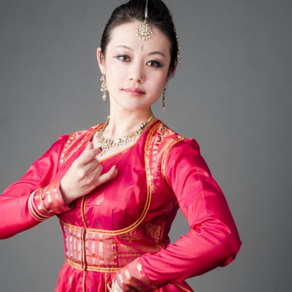 岡田麻衣子